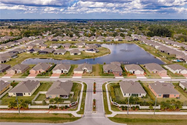 155 52nd Square, Vero Beach, FL 32968