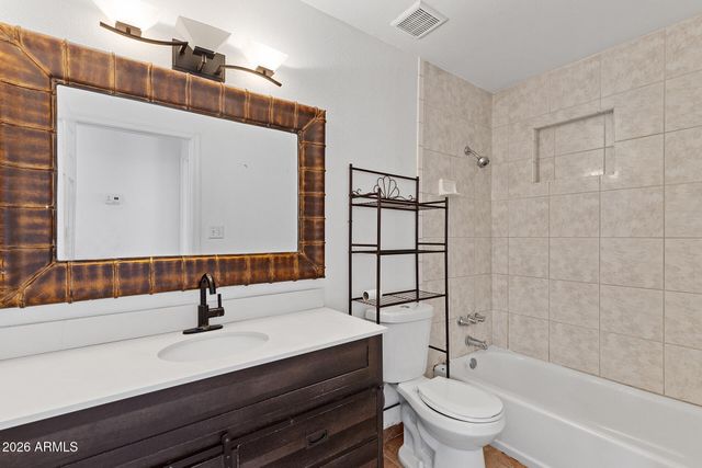 10826 N 72ND Drive, Peoria, AZ 85345