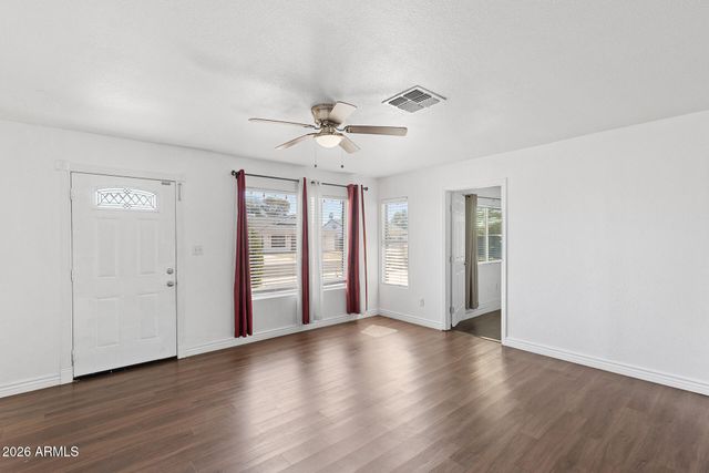 10826 N 72ND Drive, Peoria, AZ 85345