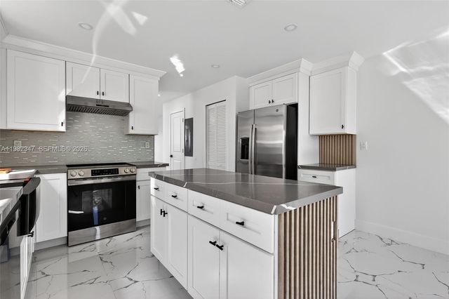 4313 NW 32nd Ave 4313, Miami, FL 33142