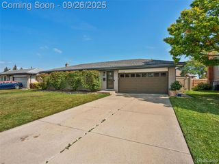 33042 Mccoy Drive, Sterling Heights, MI 48312