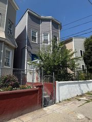 125 Governor St, Paterson City, NJ 07501