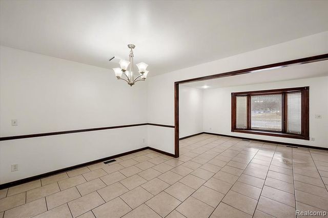 32416 Exeter Drive, Warren, MI 48092