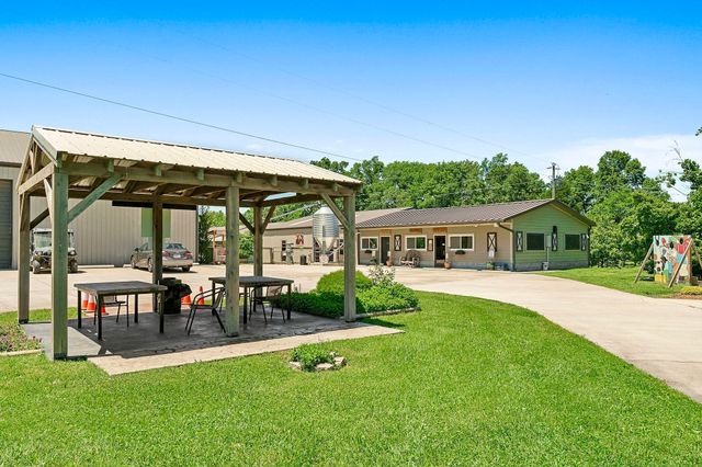 285 Harmony Ln, Smithville, TN 37166