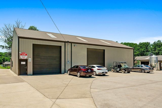 285 Harmony Ln, Smithville, TN 37166