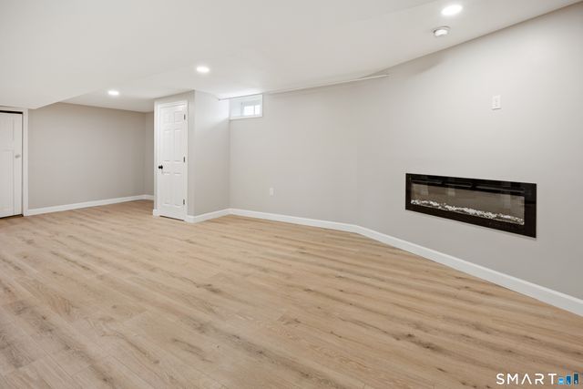 40 Circle Drive, Wallingford, CT 06492