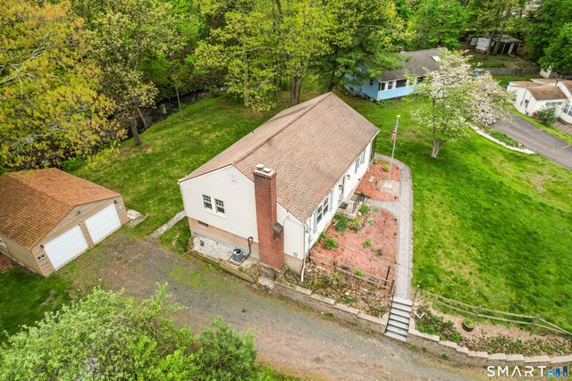 40 Circle Drive, Wallingford, CT 06492