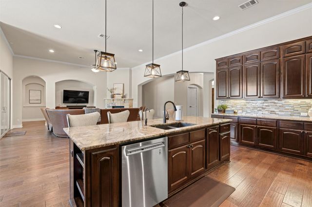 216 Oak Valley CT, Georgetown, TX 78633