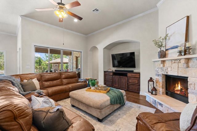 216 Oak Valley CT, Georgetown, TX 78633