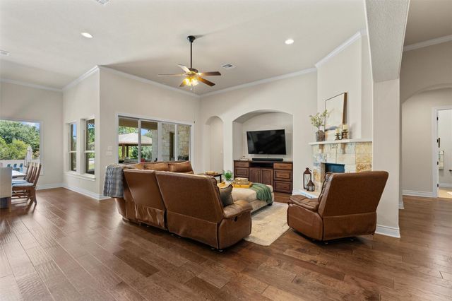 216 Oak Valley CT, Georgetown, TX 78633