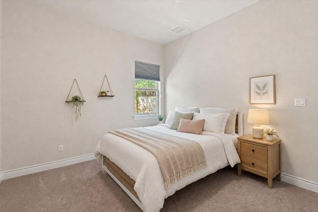 216 Oak Valley CT, Georgetown, TX 78633