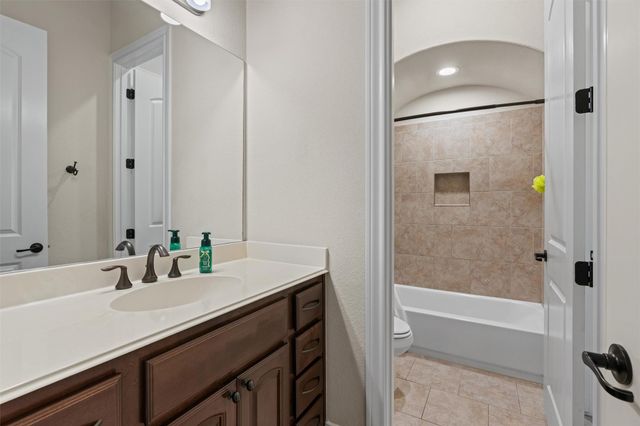 216 Oak Valley CT, Georgetown, TX 78633