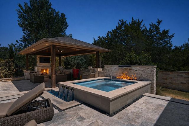 216 Oak Valley CT, Georgetown, TX 78633