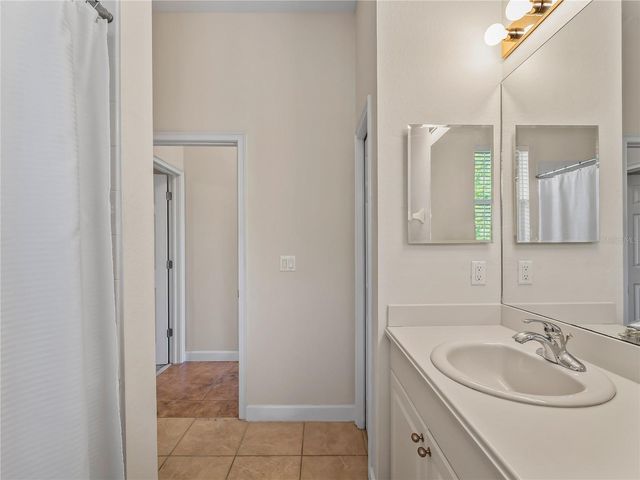 274 MONTELLUNA DRIVE, North Venice, FL 34275