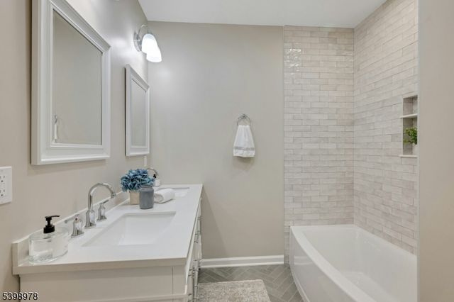 26 Woodland Rd, Mendham Twp., NJ 07960