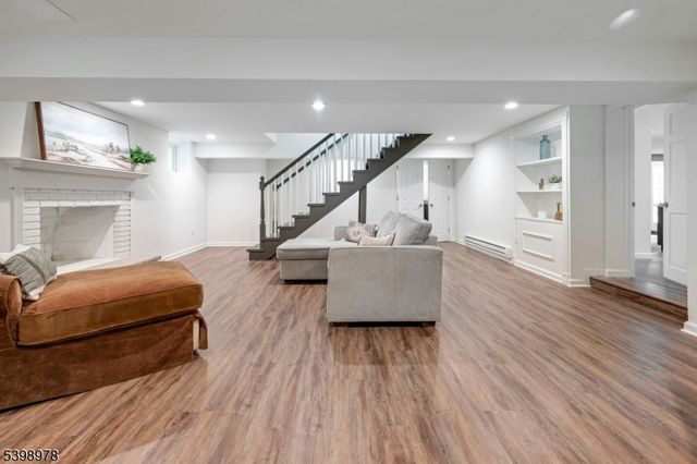 26 Woodland Rd, Mendham Twp., NJ 07960