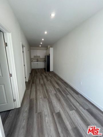 4546 W 17th Street, Los Angeles, CA 90019