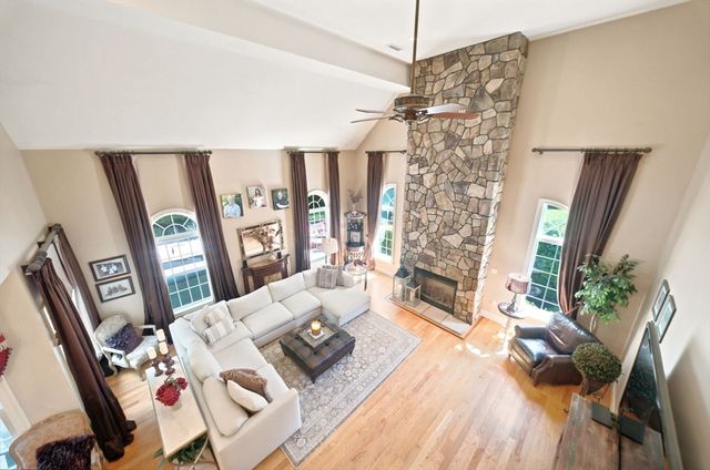 4 Shipley Ct, Middleton, MA 01949