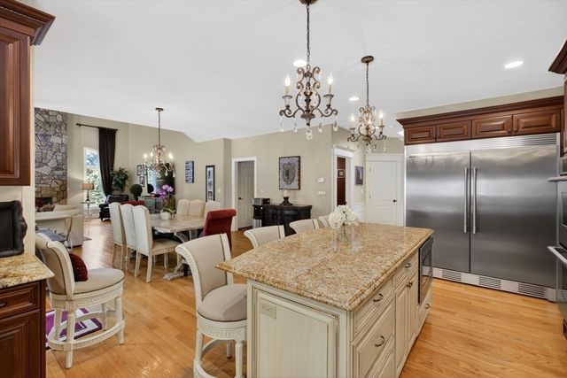 4 Shipley Ct, Middleton, MA 01949
