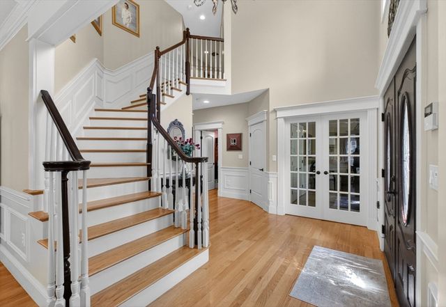 4 Shipley Ct, Middleton, MA 01949