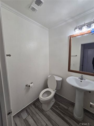 1380 W 48th 33, San Bernardino, CA 92407