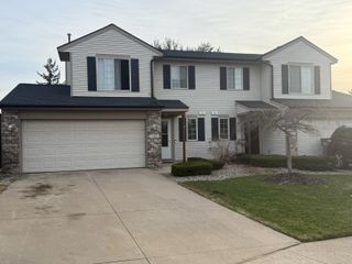 518 LAWRENCE Avenue 5, Wayland City, MI 49348