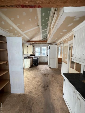 244 Tibbetts Road, Yonkers, NY 10705