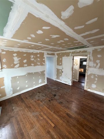 244 Tibbetts Road, Yonkers, NY 10705