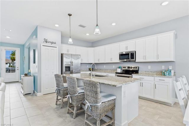 11401 Timber Creek DR, Fort Myers, FL 33913