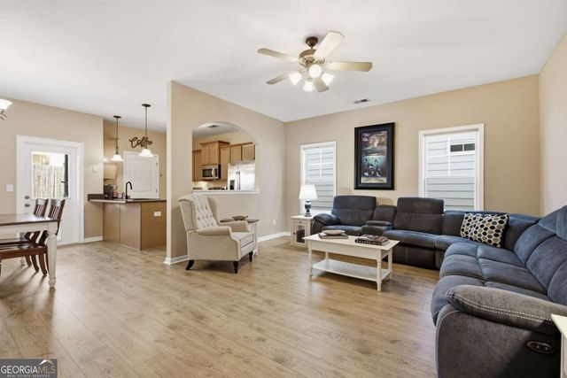 32 Samuel Way NW, Cartersville, GA 30121