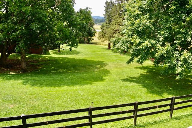 217 Pogue Drive, Somerset, KY 42503