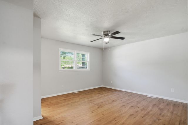 3319 N Dysart Avenue, Springfield, MO 65803