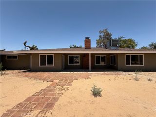 20219 Osseo Road, Apple Valley, CA 92308