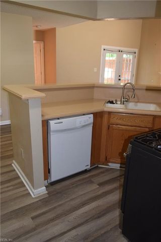 75 Madison CHSE, Hampton, VA 23666