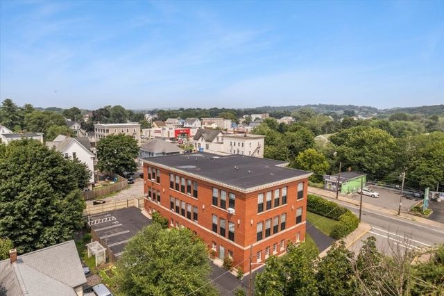 1044 Social F, Woonsocket, RI 02895