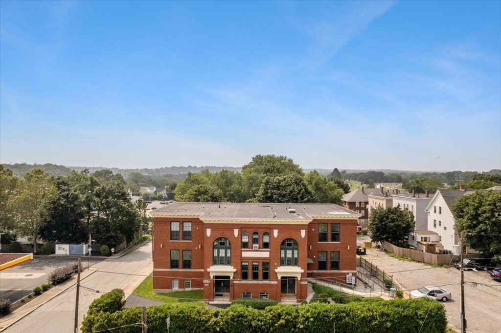 1044 Social F, Woonsocket, RI 02895