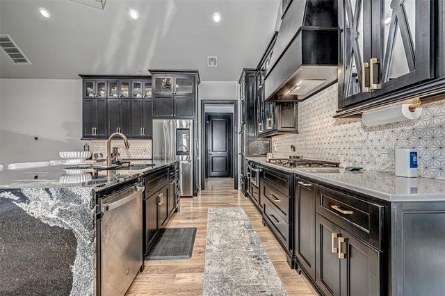 2916 Wood Thrush Way, Edmond, OK 73012