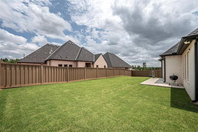 2916 Wood Thrush Way, Edmond, OK 73012