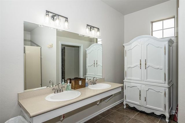 2916 Wood Thrush Way, Edmond, OK 73012