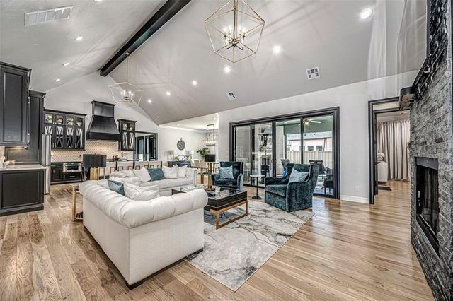 2916 Wood Thrush Way, Edmond, OK 73012