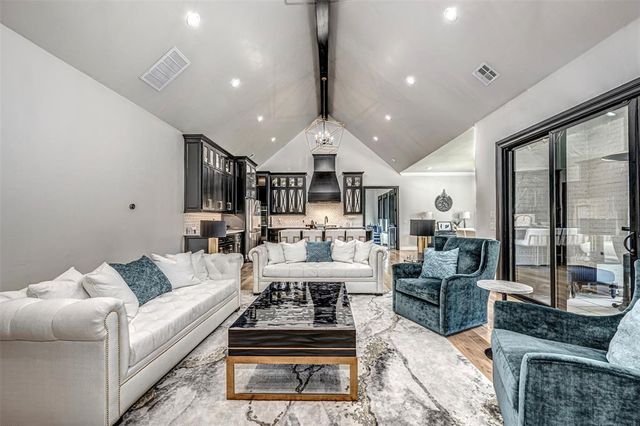 2916 Wood Thrush Way, Edmond, OK 73012