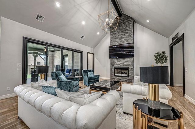 2916 Wood Thrush Way, Edmond, OK 73012