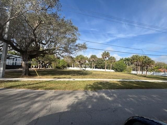 9506 SW 57th Avenue, Pinecrest, FL 33156