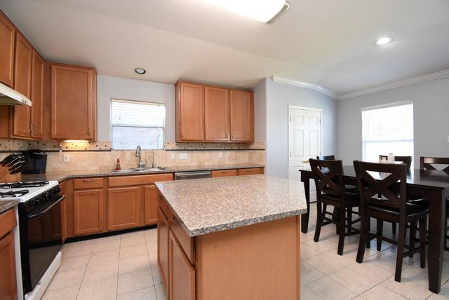 8502 Parapet Place, Rosharon, TX 77583