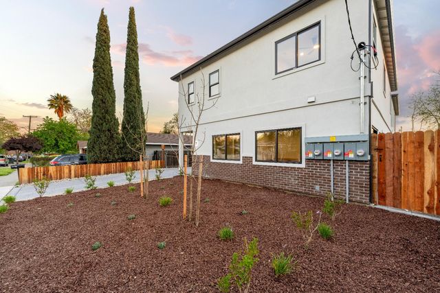 141 Birch St, Roseville, CA 95678