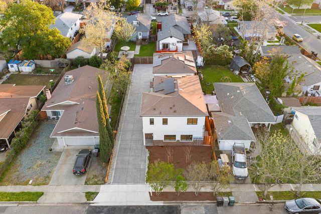 141 Birch St, Roseville, CA 95678