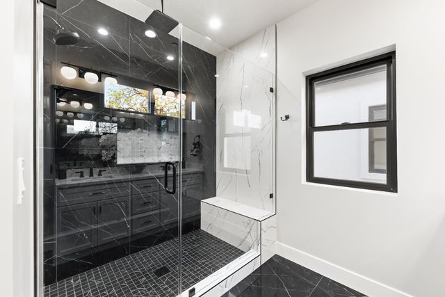 141 Birch St, Roseville, CA 95678