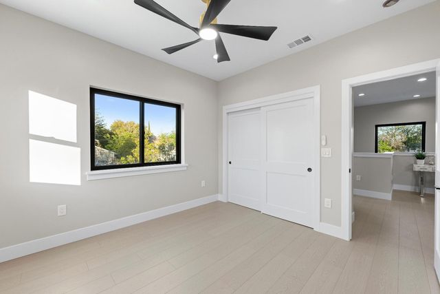 141 Birch St, Roseville, CA 95678