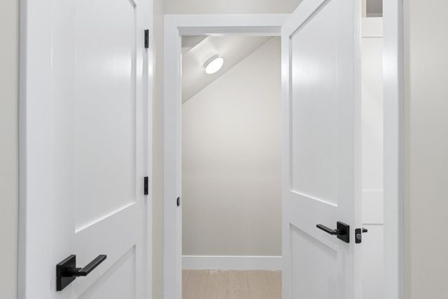 141 Birch St, Roseville, CA 95678