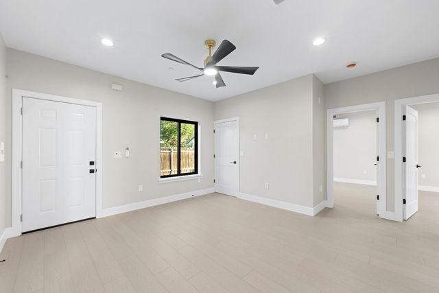 141 Birch St, Roseville, CA 95678